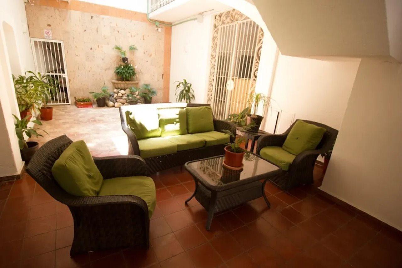 Suites Plaza Del Rio - Family Hotel Malecon Centro ปูแอร์โตบาญาร์ตา ภายนอก รูปภาพ
