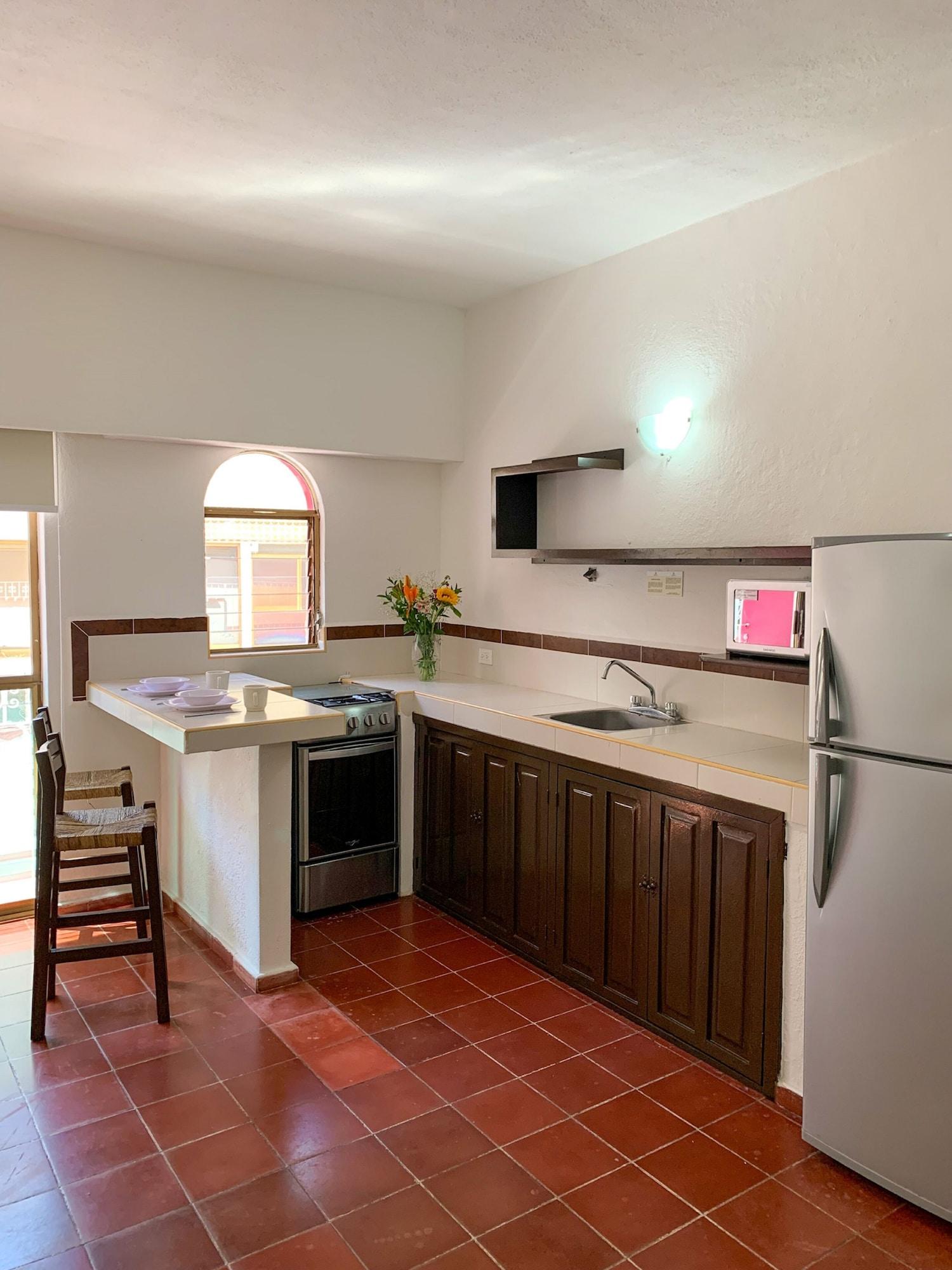 Suites Plaza Del Rio - Family Hotel Malecon Centro ปูแอร์โตบาญาร์ตา ภายนอก รูปภาพ