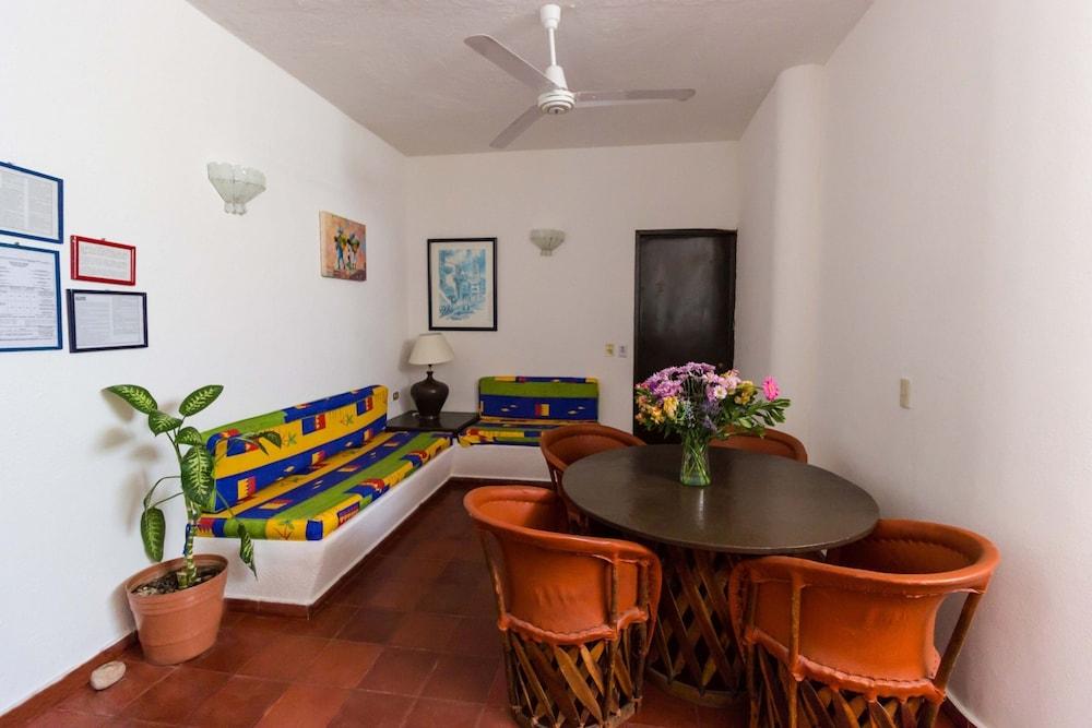 Suites Plaza Del Rio - Family Hotel Malecon Centro ปูแอร์โตบาญาร์ตา ภายนอก รูปภาพ