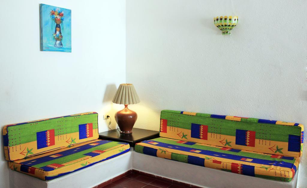 Suites Plaza Del Rio - Family Hotel Malecon Centro ปูแอร์โตบาญาร์ตา ภายนอก รูปภาพ